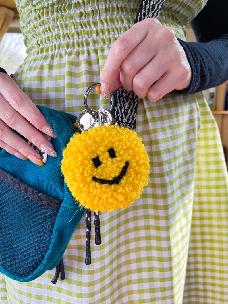Custom happy sad key ring, personalised chunky key chain, bag decoration, punch needle accessory, y2k aesthetic, smiley face image 3