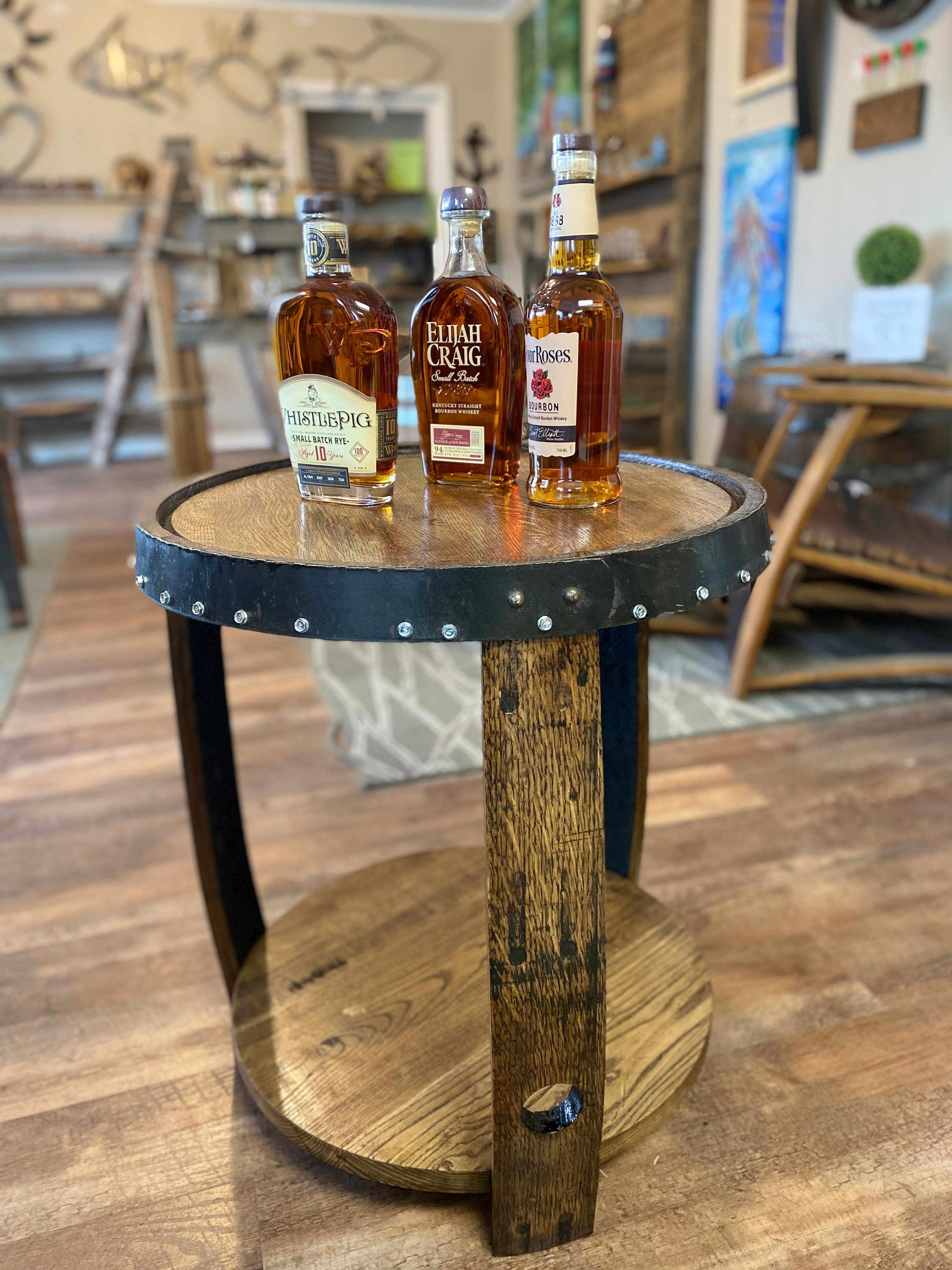 rib mengen Zich verzetten tegen Whiskey Barrel Side Table - Etsy Nederland