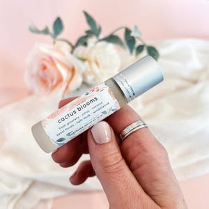 Cactus Blooms Perfume Oil Roller: Citrus, Coconut & Sandalwood