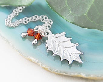 Holly Necklace, Silver Necklace, Birthday Gifts, Leaf Necklace, Silver Holly Necklace, Winter Jewelry, Textured Necklace, Garnet Gemstone