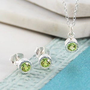 Peridot Jewelry Set Gemstone Necklace Peridot Stud Earring August Birthstone Pendant Sterling Silver Jewelry Set Necklace + Suds