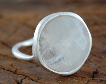 Silberring-Geburtsstein-Schmuck-Edelstein-Ring-Silberring mit Stein-Mondstein-Ring-Silber-Edelstein-Ring-Weißer Edelstein-Natursteinring