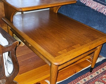 Vintage Lane dovetail Acclaim coffee table - free local pickup only