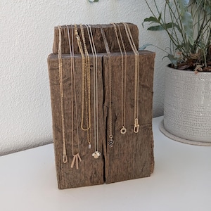 Kettenhalter aus Eicheholz, Schmuckaufbewahrung, Eiche, Kettenständer, Kettendisplay, Schmuckhalter, Schmuckkästchen, Schmuckkasten, Holz