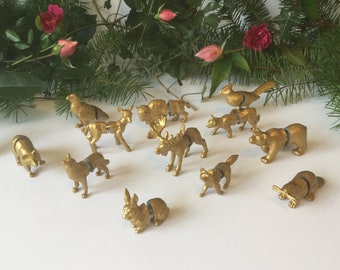 45 Woodland Animal Magnetic Place Card Holders in Gold or Silver