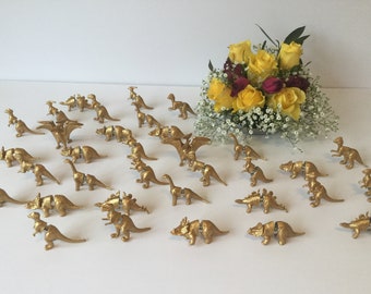 25 Magnetic Dinosaur Escort Card Holders