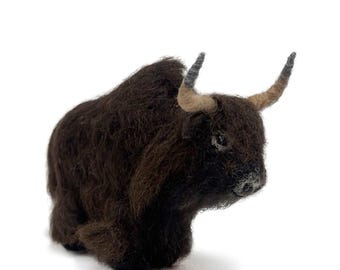 Felted Alpaca Yak Sculpture: Handmade Wildlife Figurine