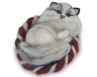 Persian Cat—Needle-Felted Alpaca Sculpture with Cozy Bed
