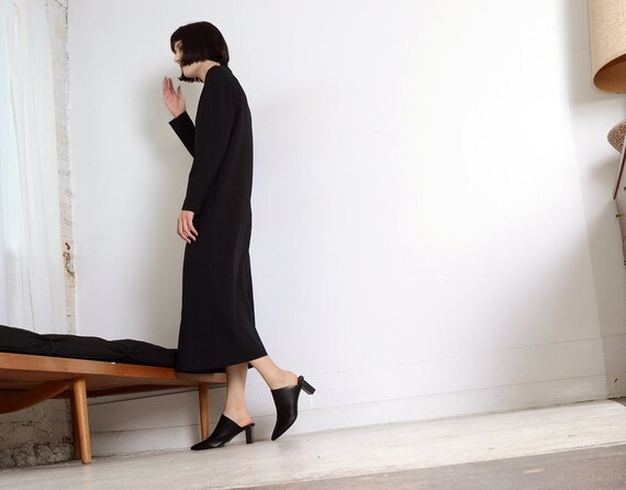 simple 70s gothic shirt dress