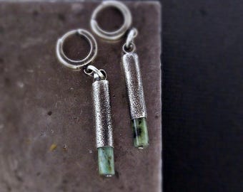 Afrikaanse turquoise geoxideerde sterlingzilveren staafoorbellen – lange buisdruppels