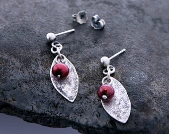 Cherry freshwater pearl oxidized sterling silver stud earrings – leaf drop