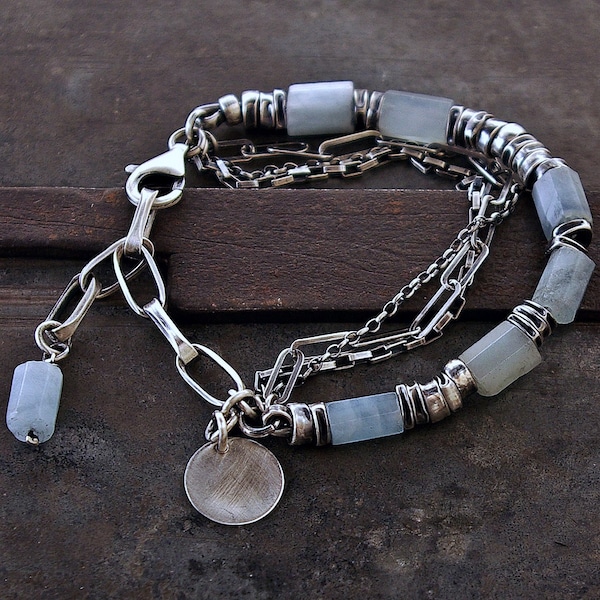 Bracelet bleu aigue-marine fait main avec de l'argent sterling • cadeau unique pour elle