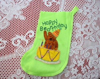 Handmade Gift Bag  Happy Bearthday Green w/yellow cake