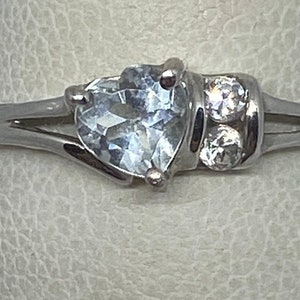 10K Aquamarine Heart Ring Sz 7 10KT White Gold Vintage Jewelry Christmas Birthday Anniversary Gift Valentine&#39;s Multi Stone Bridal Wedding