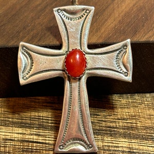 Navajo Red Coral Sterling Cross Pendant Les Baker 925 Silver Unisex Men&#39;s Native Vintage Jewelry Birthday Christmas Gift Christian Religious