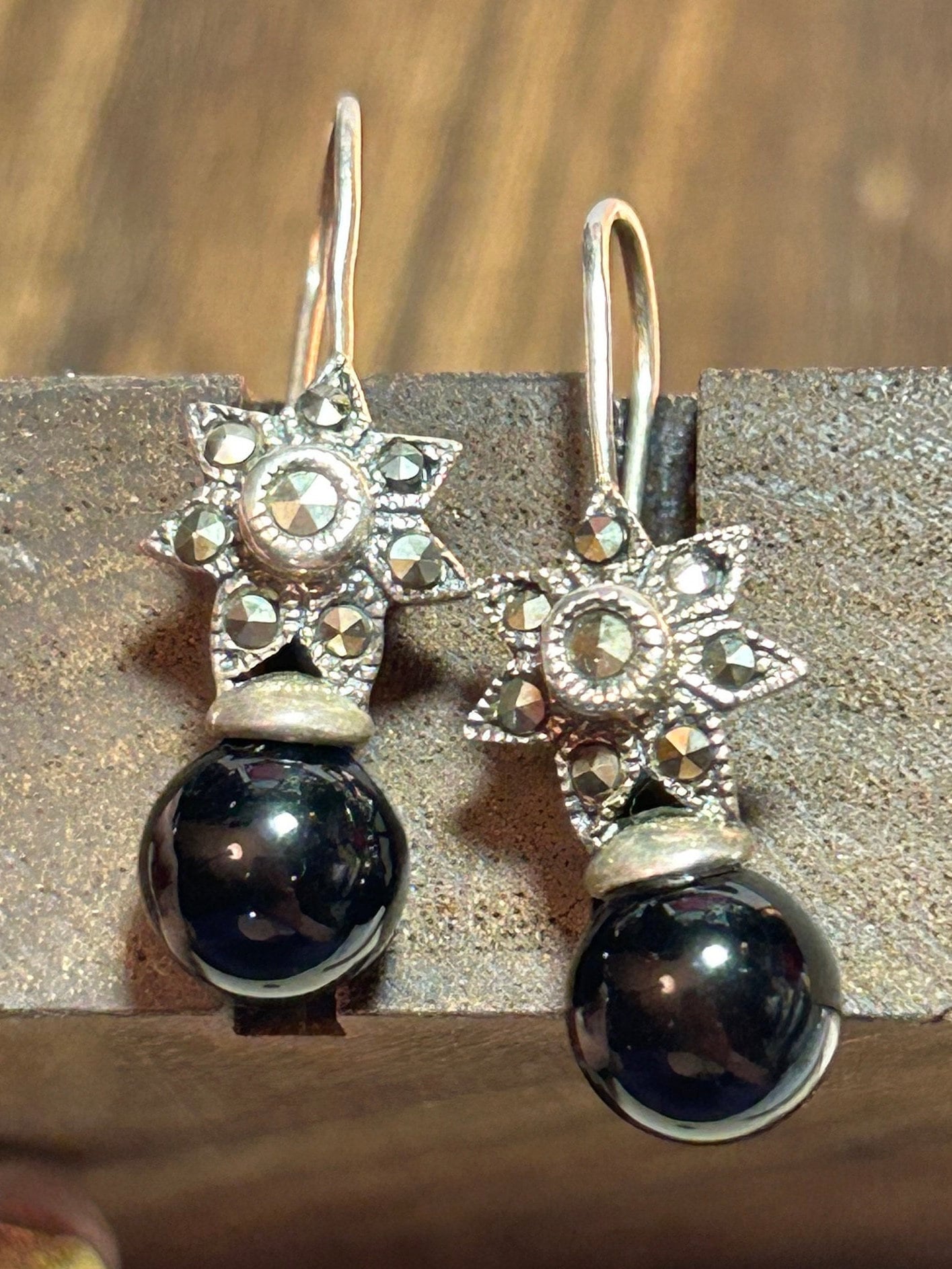 Boucles D'oreilles Argent 925 Perle Onyx Et Marcassites - Pendantes 1,5 X 1 Cm - Occasion Comme Neuf