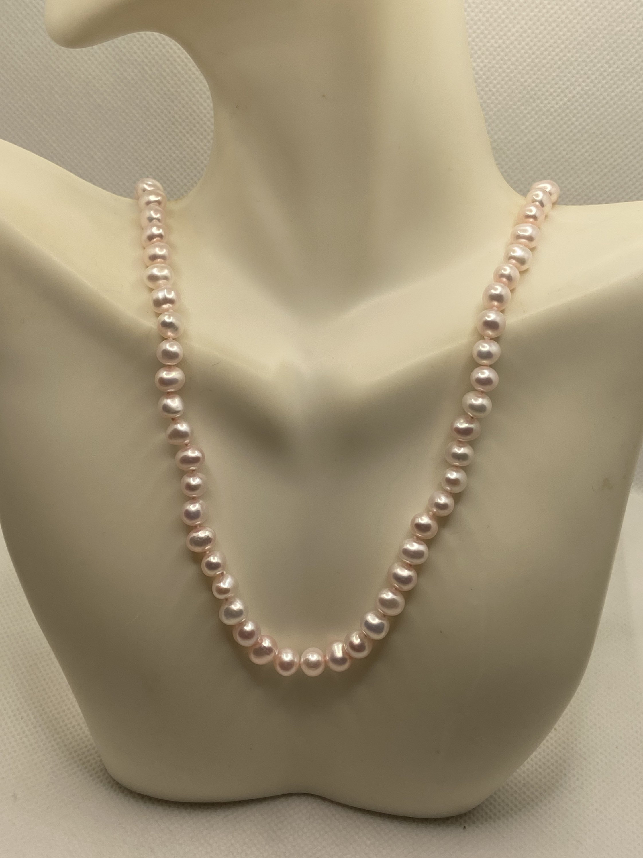pearl ٩(๑❛ᴗ❛๑)۶pink 9.7-11.8 mm Cool Pale Pink Edison Freshwater Pearl Necklace