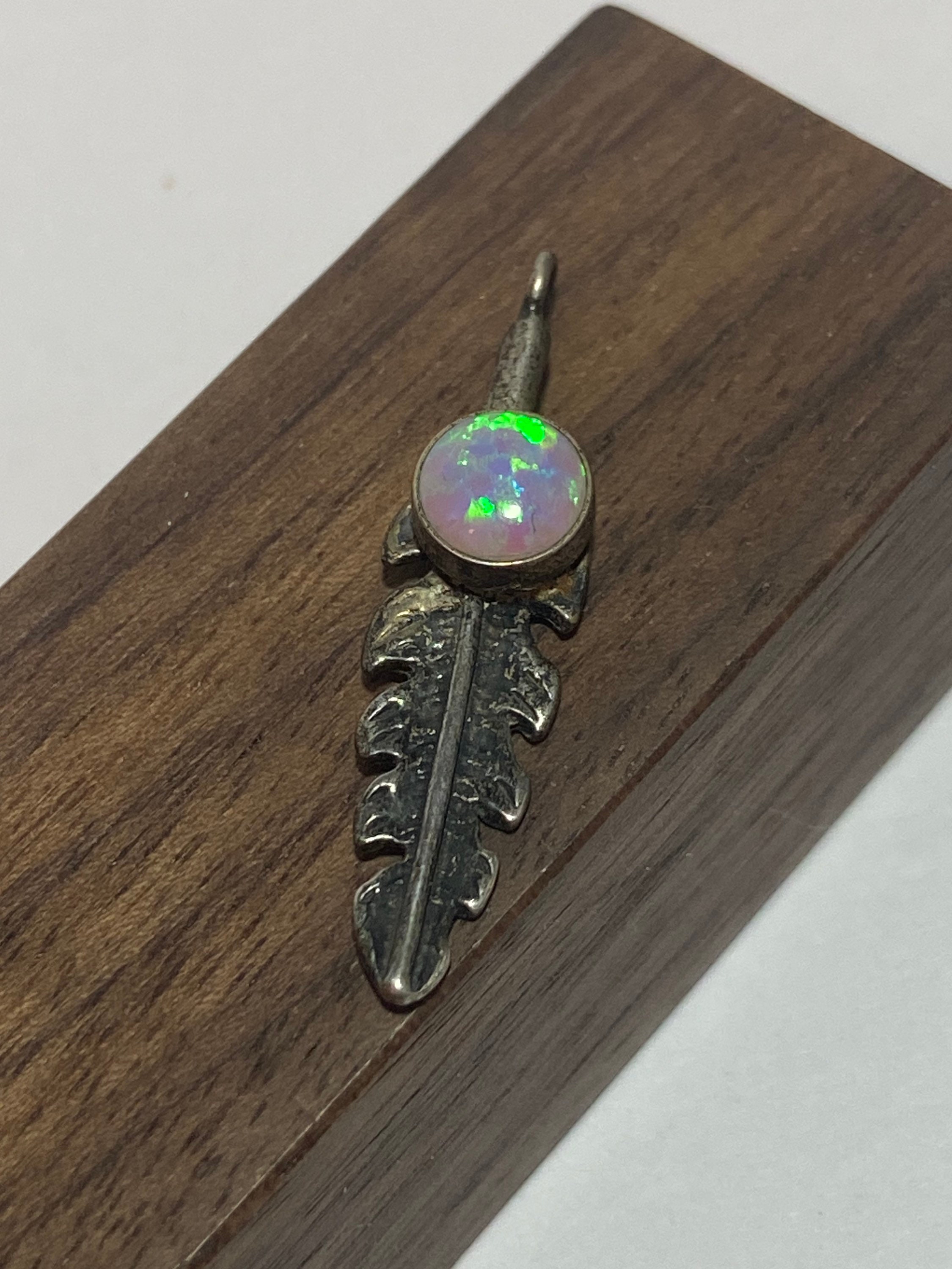 4 Inch Tall Vintage Native American Navajo Opal Sterling Silver Feather Necklace 4 Inch Tall Vintage Native American Navajo Opal Sterling Silver Feather Necklace
