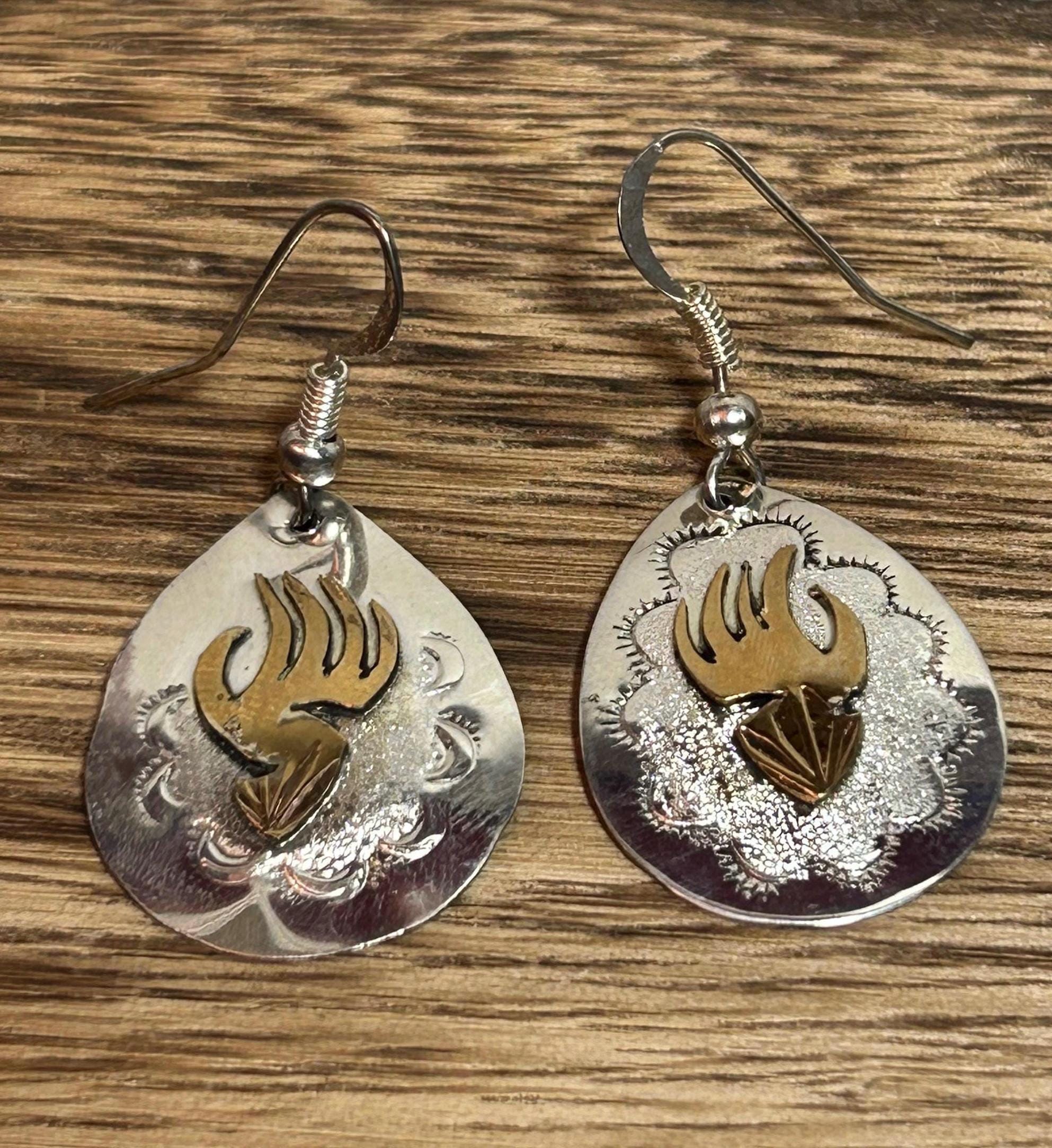 Hopi 12K Sterling Bear Paw Earrings Genevieve Jones 12KT GF 925