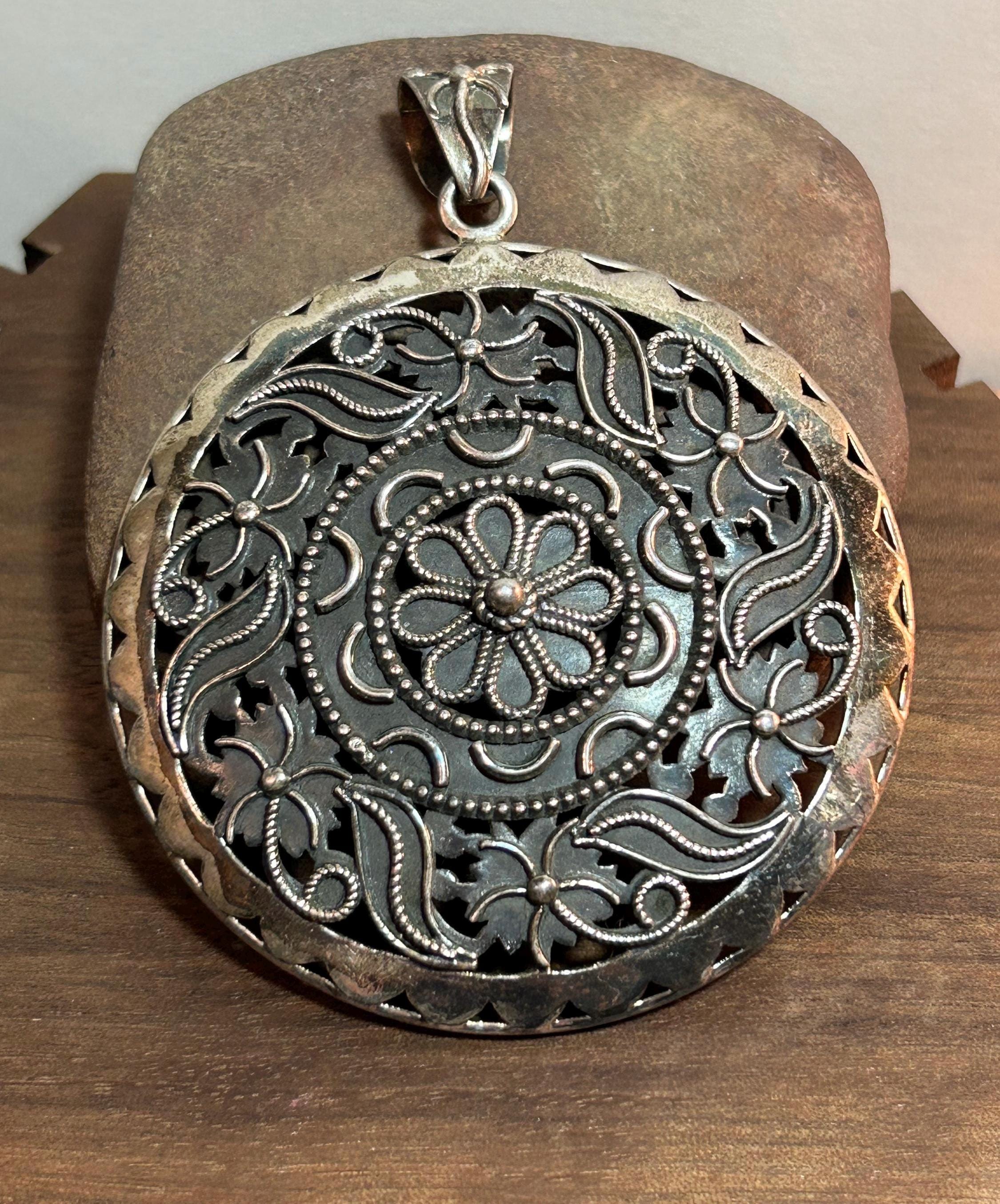 ナバホ族　Douglas Etsitt作　Sterling Silver Douglas Etsitty | eBay