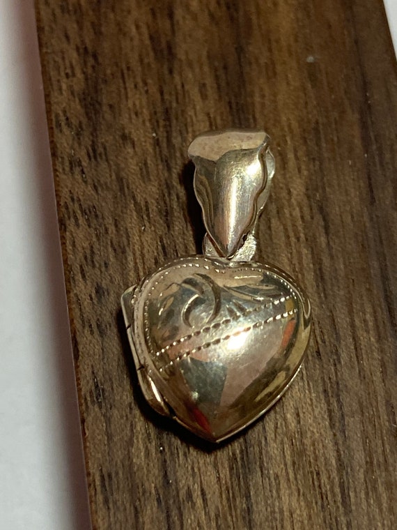 Sterling Heart Locket Pendant 4 Necklace Etched 9… - image 2