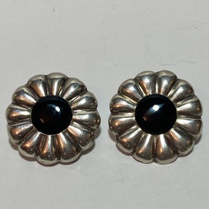 Taxco Onyx Sterling Flowers Earrings Clipons Clip-Ons 925 Silver Vintage Jewely Southwestern Mexcio Birthday Annviersary Christmas Gift