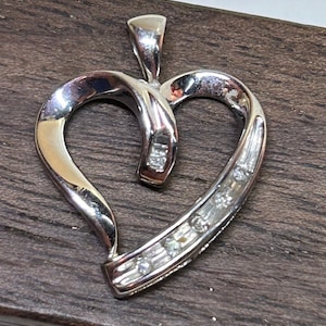 10K White Gold Diamond Heart Pendant 10KT Vintage Jewelry Anniversary Birthday Christmas Gift Valentine&#39;s Day Mother&#39;s Teen Girl Love Boho