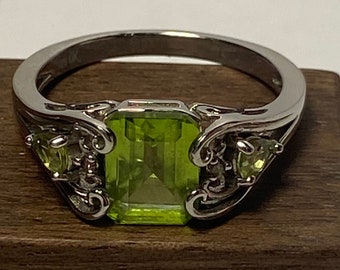 Peridot Champagne Diamond Ring 2.13 CT Sz 9 Multi Stone 925 Sterling Silver Vintage Jewelry Birthday Christmas Gift Green August Birthstone