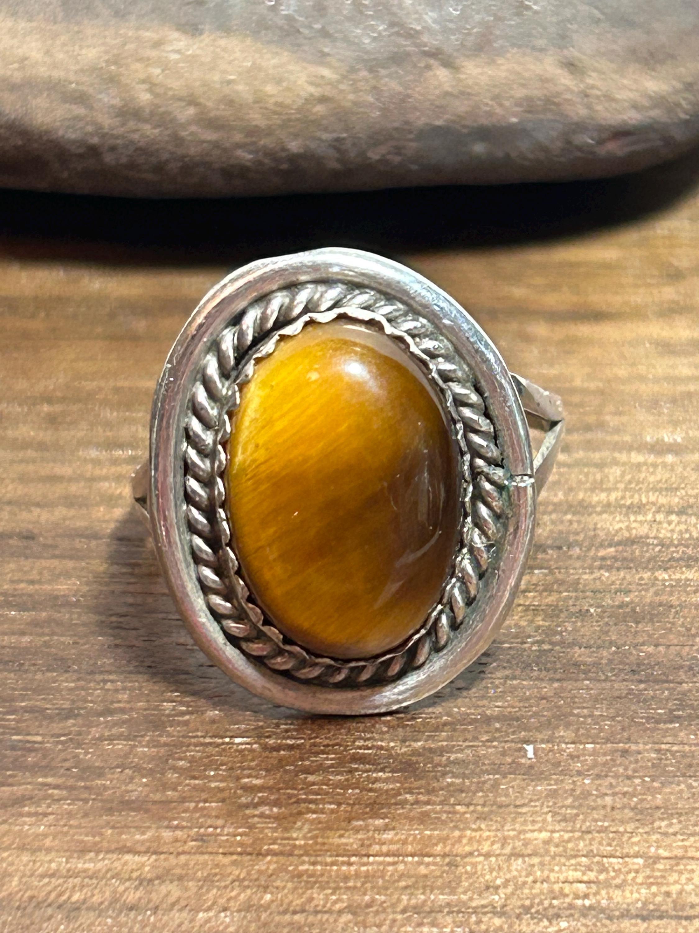 old Indian Jewelry タイガーアイ リング ナバホ族 old Indian Jewelry タイガーアイ リング ナバホ族 - メルカリ