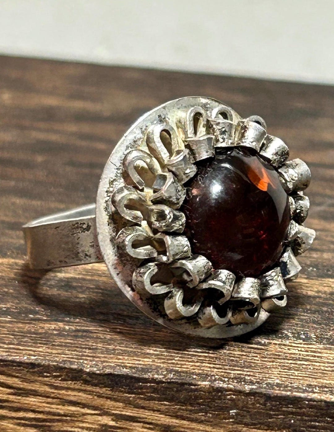 大粒 琥珀 円形フォルム シルバー925 リング チェリーレッド ヴィンテージ Polish Cherry Amber Sterling Ring Sz 9 Unisex Mens Baltic Poland
