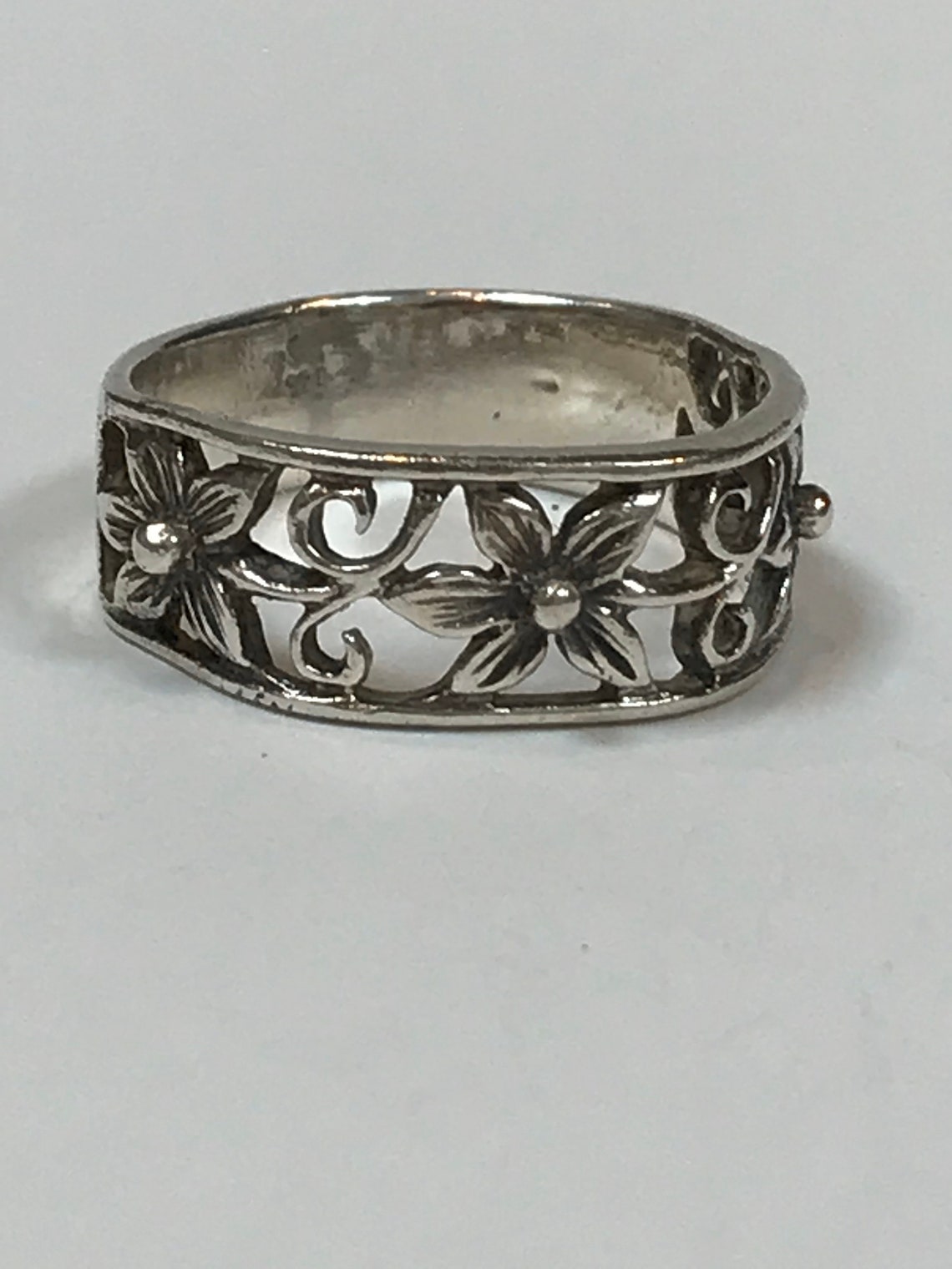 Sterling Flower Ring Band Sz 7.5 Floral Daisy Plumeria 925 Etsy