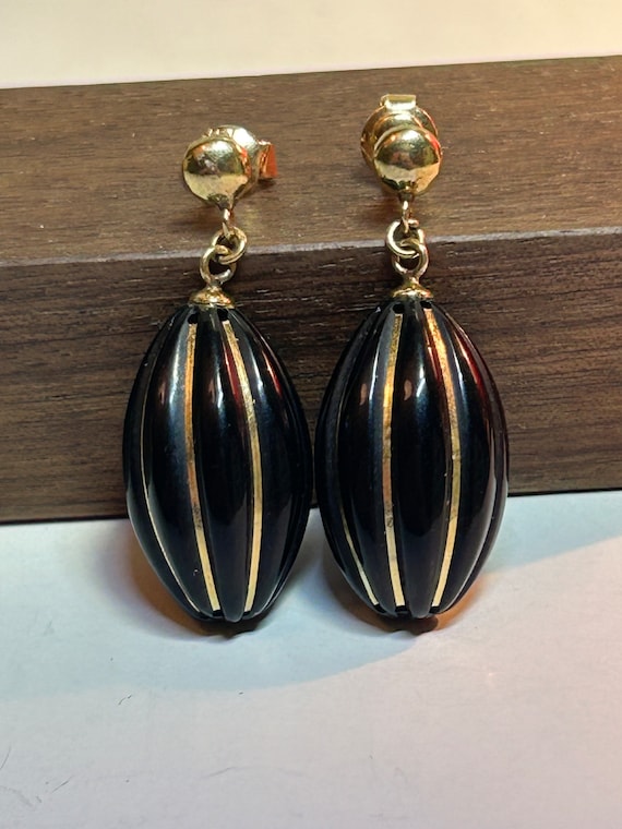 14K Black Coral Earrings 14KT Gold 585 Vintage 60s