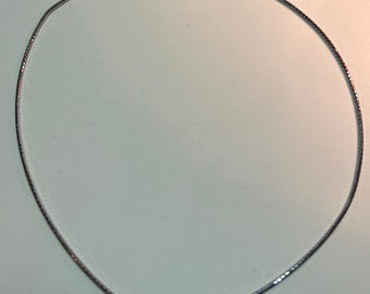 14Kホワイトゴールド オメガチェーン、イタリア製 刻印入り、1.25 mm 2