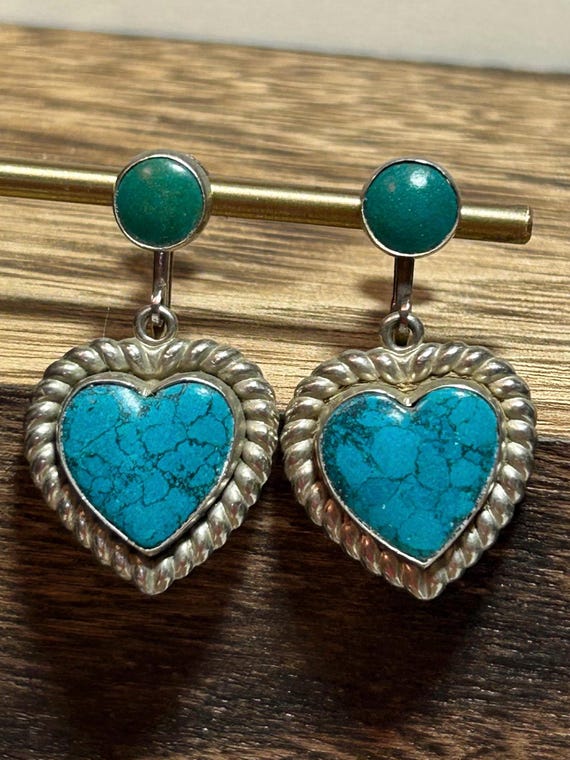 Navajo Sterling Silver Genuine Turquoise Handmade Heart  Navajo Sterling Silver Genuine Turquoise Handmade Heart Dangle Earrings display picture 1