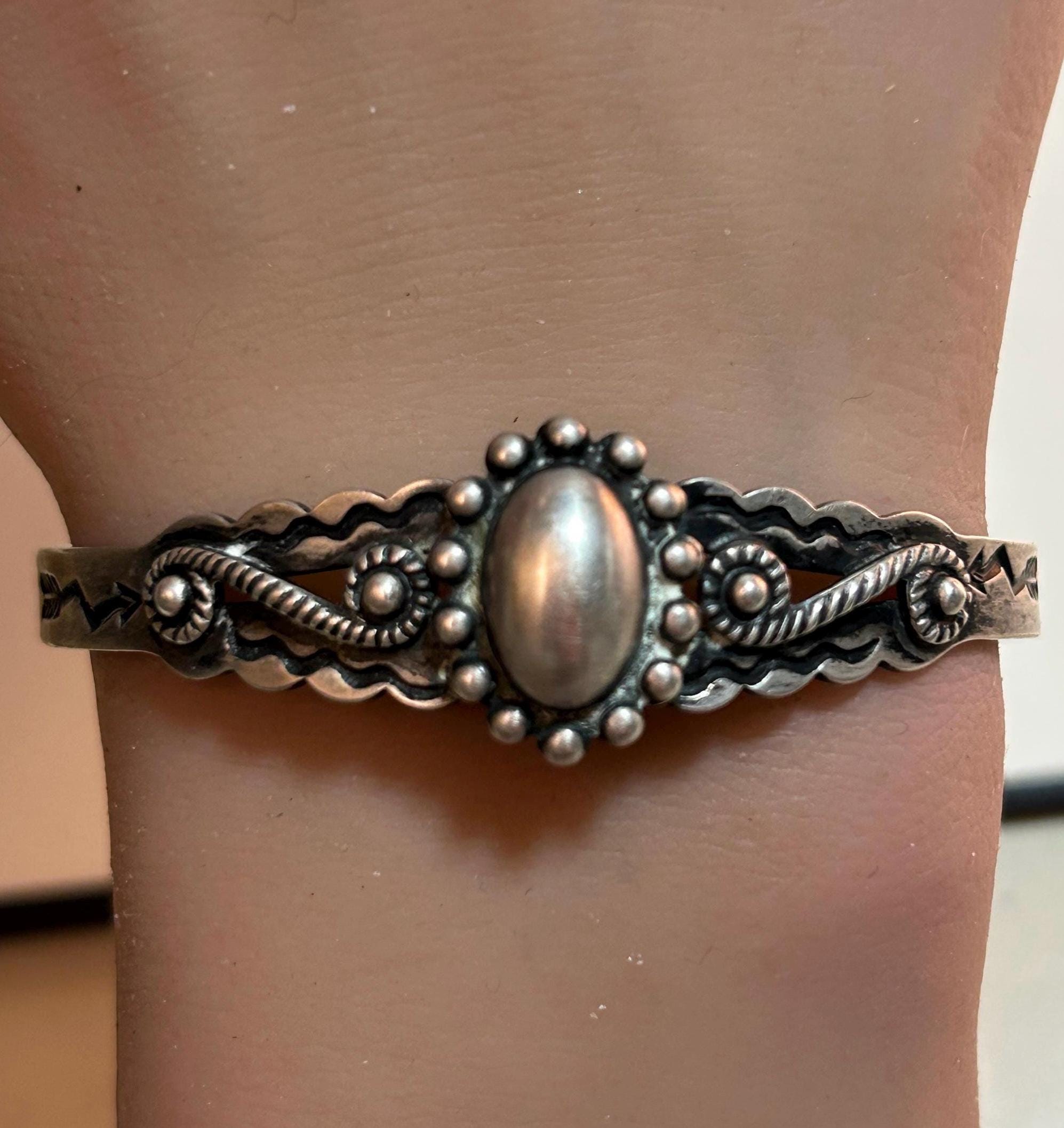 アクセサリー Navajo Staring silver Fred Harvey Era Fred Harvey Era Sterling Concho Cuff Bracelet Navajo 925