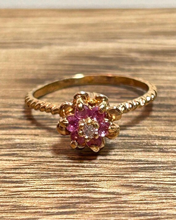 14K Ruby Flower Ring Sz 6 Multi Stone Rubies CZ 1… - image 8