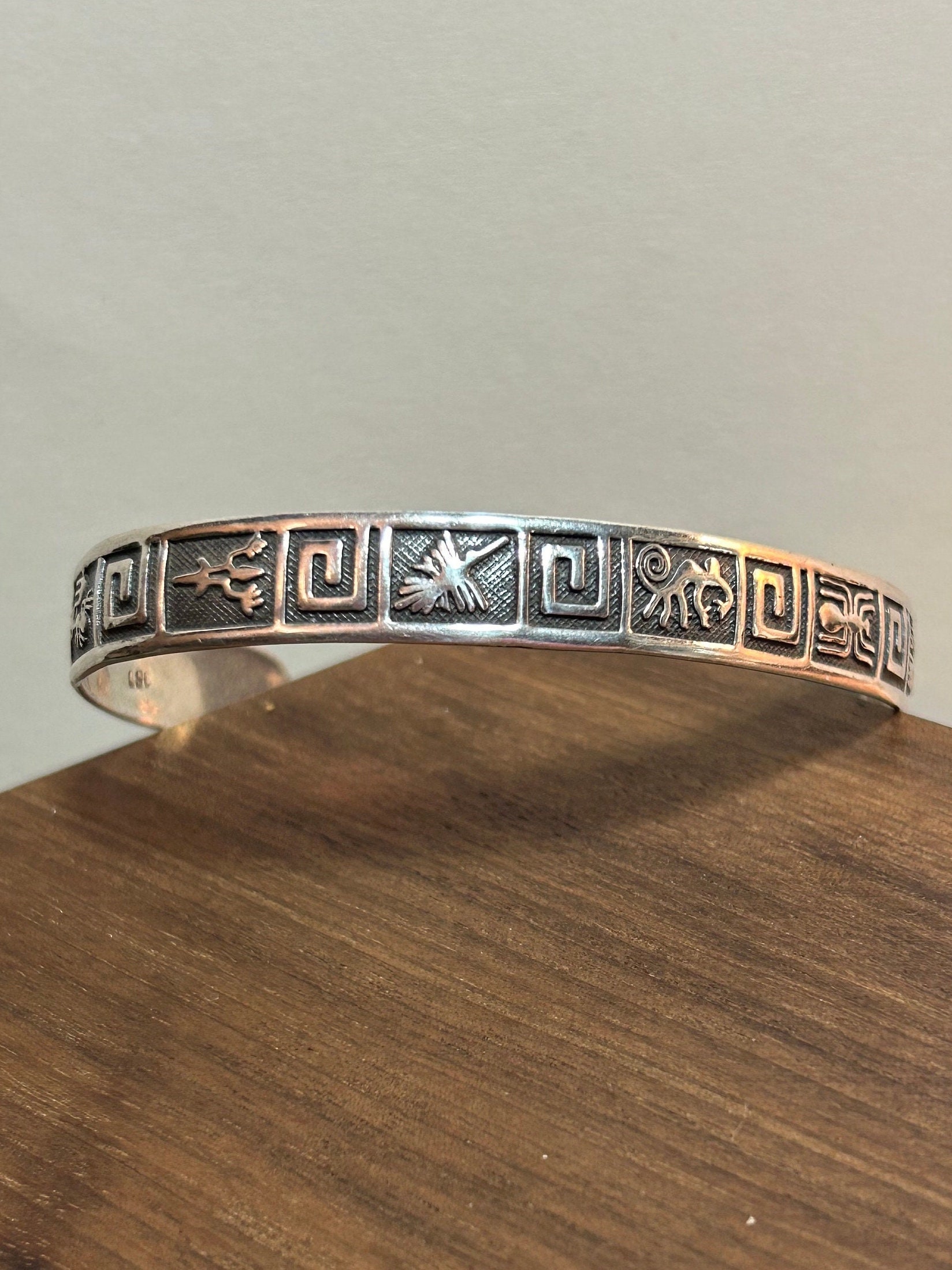 181 Grams Spider Turquoise Native American Navajo Sterling Silver Bracelet 181 Grams Spider Turquoise Native American Navajo Sterling Silver Bracelet