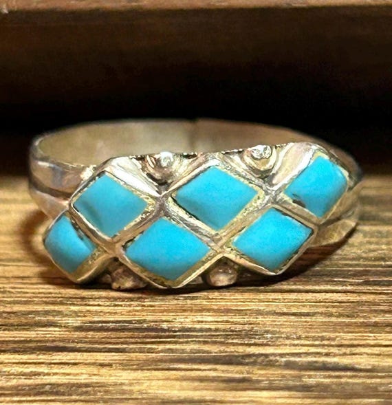 ズニ族ターコイズシルバーリング (刻印Shirley Quam) 最終お値下げ ズニ族ターコイズシルバーリング (刻印Shirley Quam) 最終お値下げ