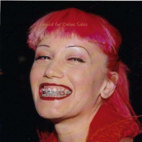 Gwen Stefani Red Fur and Red Hair 4x6 Photo