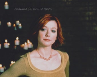 Buffy The Vampire Slayer Alyson Hannigan Hands on Hips 4x6 photo