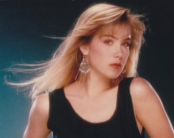 Christina Applegate Etsy