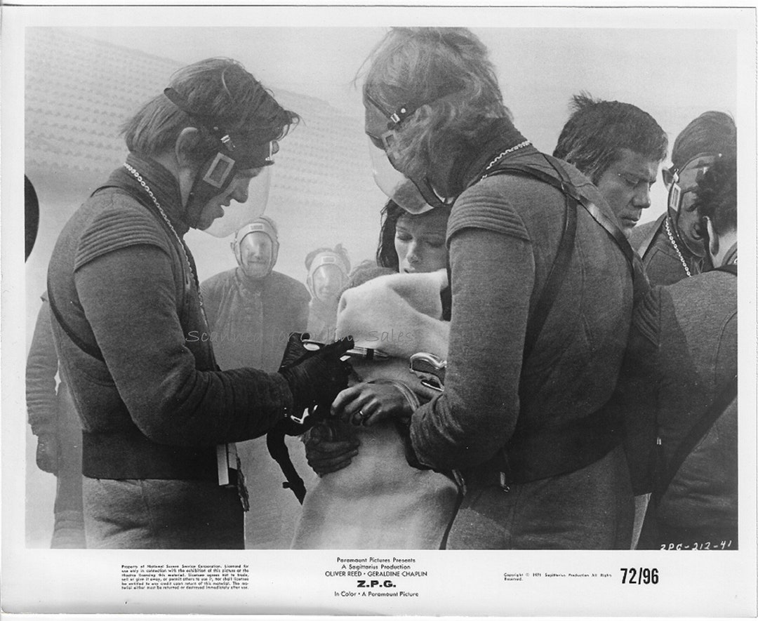 Z.P.G. ZPG Oliver Reed Geraldine Chaplin 8x10 Photo ZPG21241 Etsy