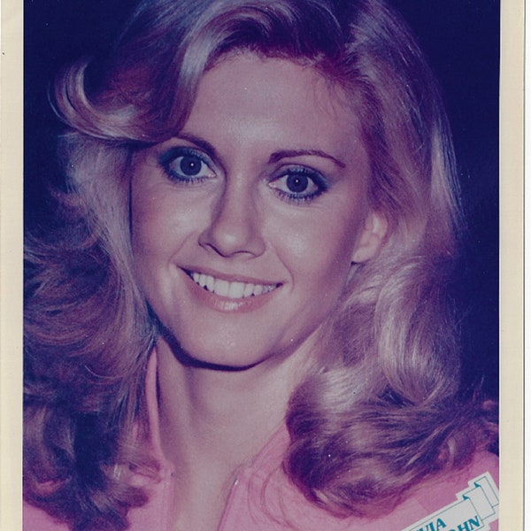 Olivia Newton John with Banner Label 8x10 Photo