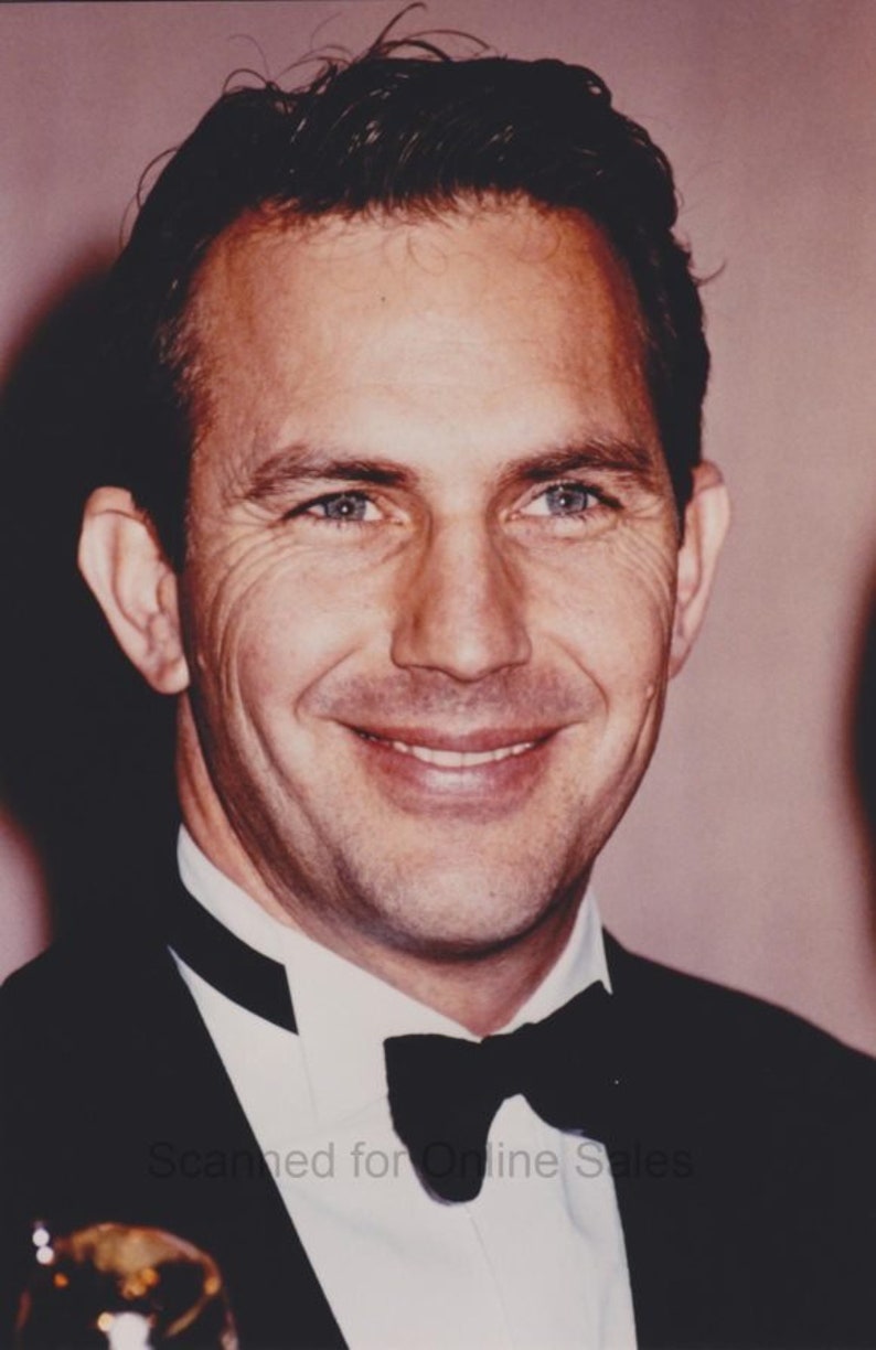 Kevin Costner Holds Oscar Academy Awards 4x6 Photo Etsy
