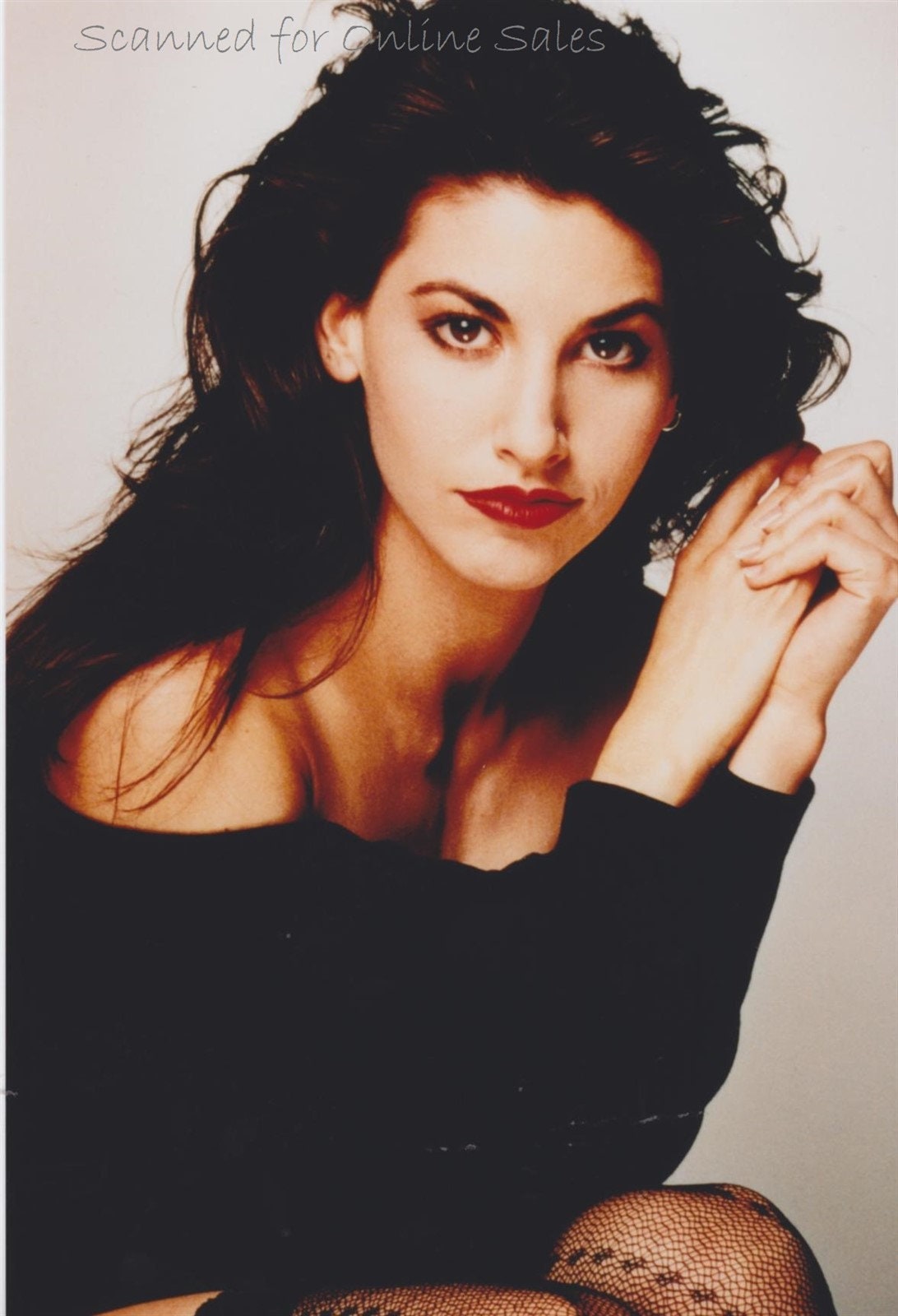 Gina Gershon's Instagram, Twitter & Facebook on IDCrawl