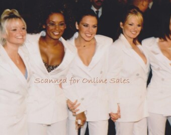 Spice Girls Geri Horner Emma Bunton Melanie C Victoria Beckham Mel B Wear White 4x6 photo