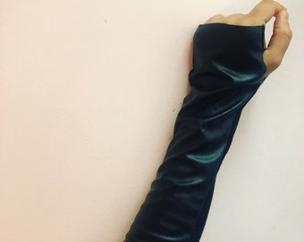 Black Faux Leather Fingerless Gloves: Stretch Arm Warmers