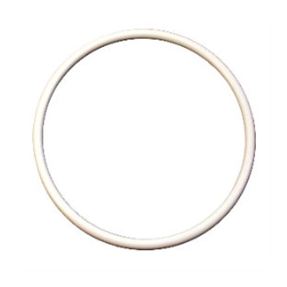 Lot of 36 Round White Plastic Macrame Craft Rings Small 3/4 Inch Diameter 
