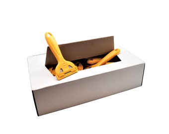 Handy Scraper, Yellow. BOX OF 50. Removes Paint from Windows etc. (S7873B) Free UK Postage