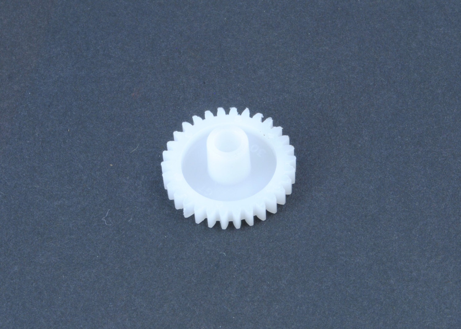 Quantity 10 x 20 mm Diameter Plastic Cog Wheels for 4mm Motor Shaft, 30 Tooth Gears. ( S7092) Free UK Postage.